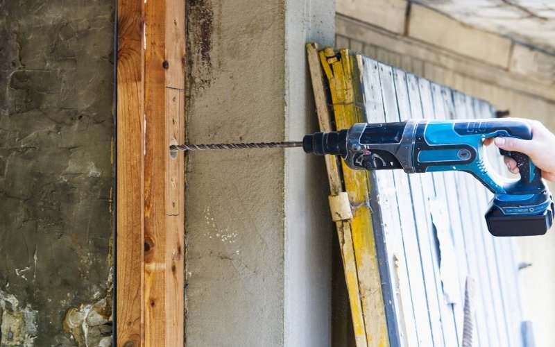 repairing-old-garage-doors-with-our-handyman